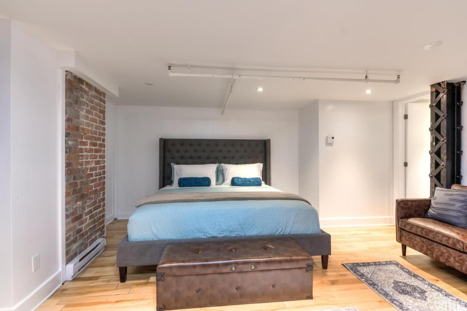 Etire Floor Loft In The Heart Of Old * Montreal